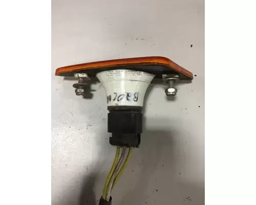 KENWORTH T660 LAMP, CLEARANCE