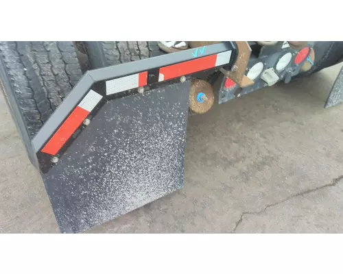 KENWORTH T660 MUD FLAP HANGER