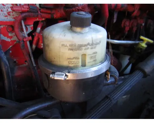 KENWORTH T660 POWER STEERING RESERVOIR