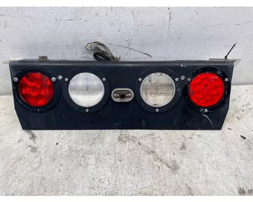 KENWORTH T660 Rear Light Panel