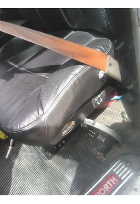 KENWORTH T660 SEAT, FRONT