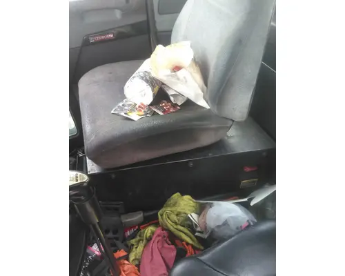KENWORTH T660 SEAT, FRONT