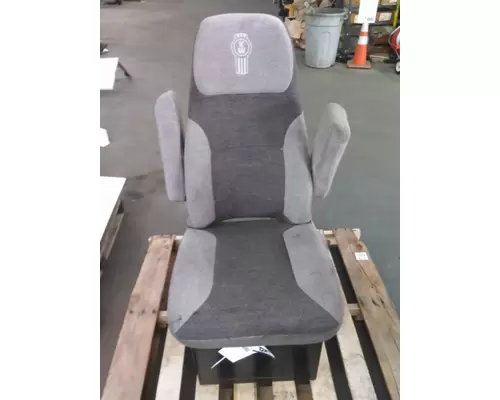 KENWORTH T660 SEAT, FRONT