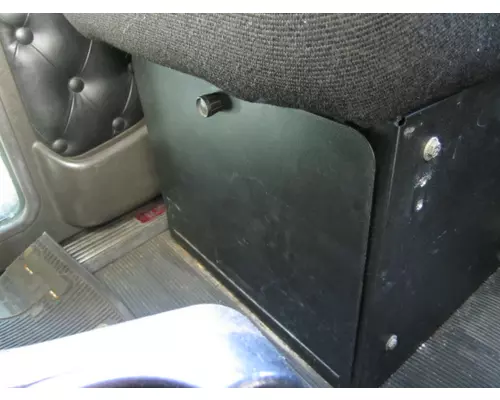 KENWORTH T660 SEAT, FRONT