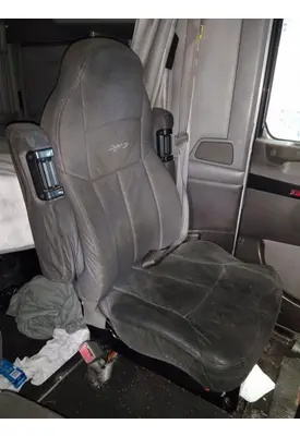KENWORTH T660 SEAT, FRONT