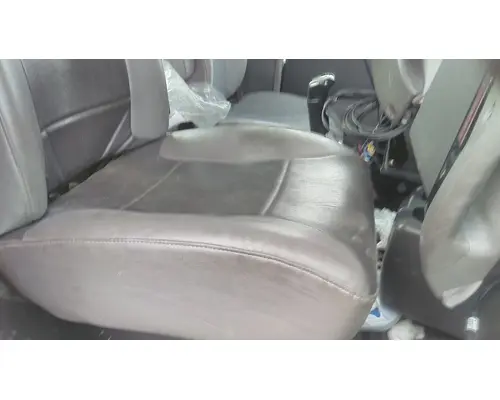 KENWORTH T660 SEAT, FRONT