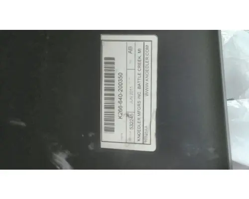 KENWORTH T660 SEAT, FRONT