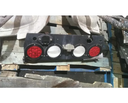 KENWORTH T660 STOP TURN TAIL LAMP