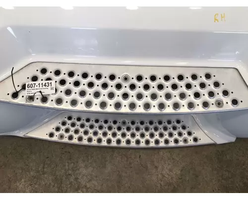KENWORTH T660 Side Fairing