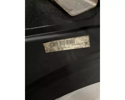 KENWORTH T660 Skirt