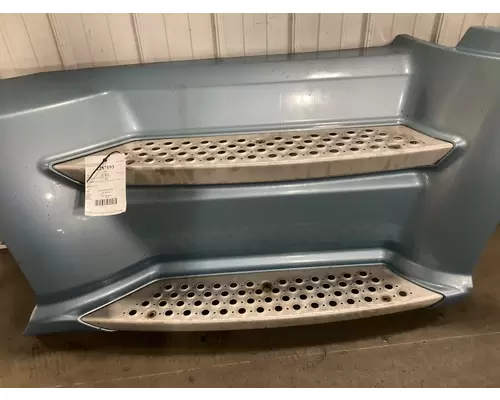 KENWORTH T660 Skirt