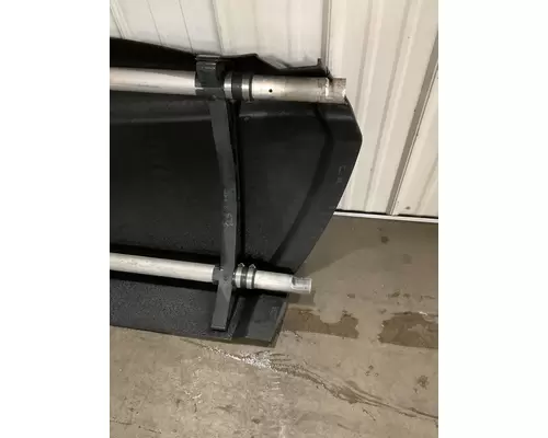 KENWORTH T660 Skirt