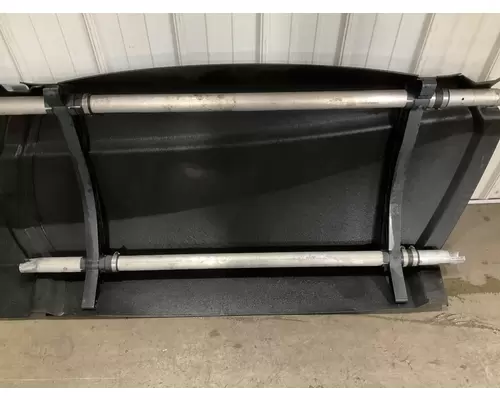 KENWORTH T660 Skirt