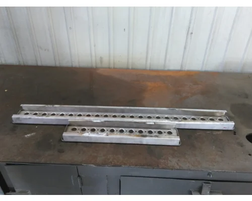 KENWORTH T660 TANK STEP