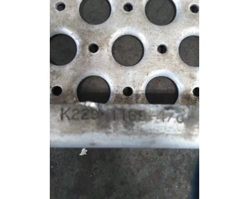 KENWORTH T660 TANK STEP