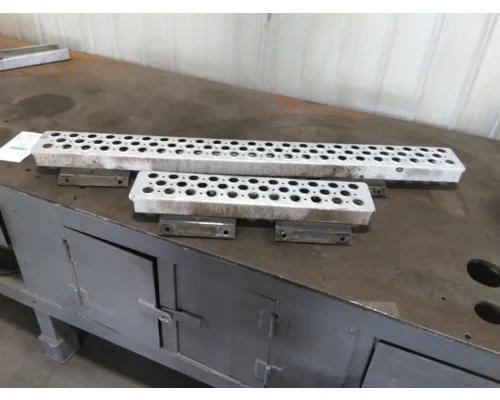 KENWORTH T660 TANK STEP
