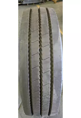 KENWORTH T660 Tire and Rim