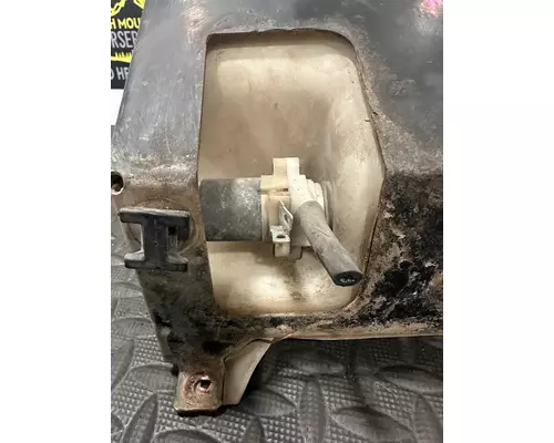KENWORTH T660 Windshield Washer Reservoir