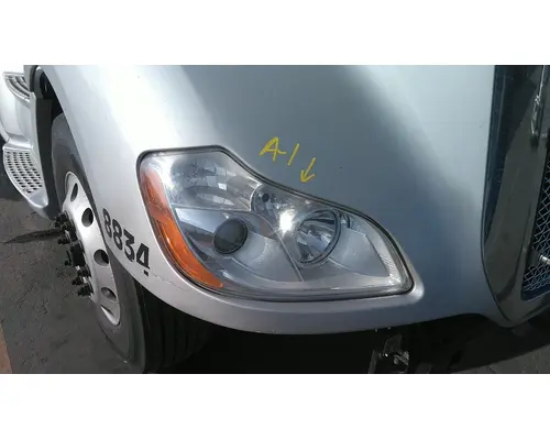 KENWORTH T680 2013-2022 HEADLAMP ASSEMBLY