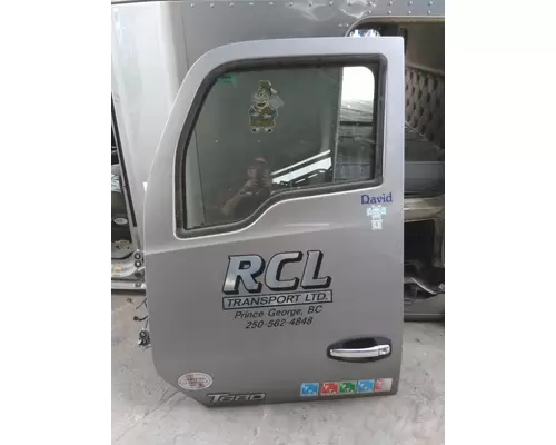 KENWORTH T680 2013-2026 DOOR ASSEMBLY, FRONT