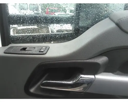 KENWORTH T680 2013-2026 DOOR ASSEMBLY, FRONT