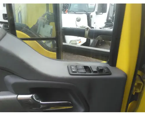 KENWORTH T680 2013-2026 DOOR ASSEMBLY, FRONT