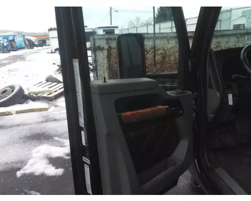 KENWORTH T680 2013-2026 DOOR ASSEMBLY, FRONT