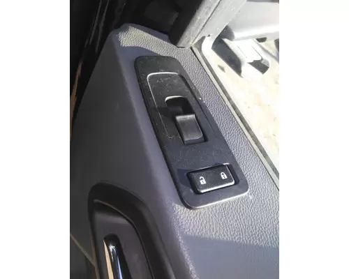 KENWORTH T680 2013-2026 DOOR ASSEMBLY, FRONT