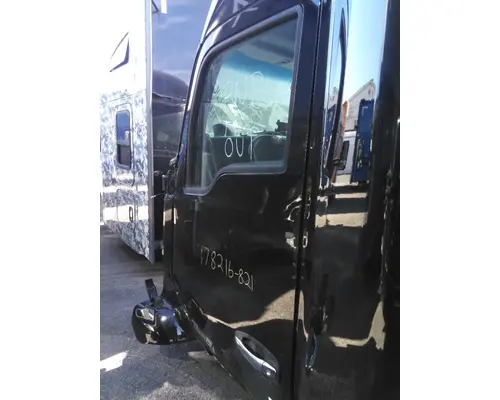 KENWORTH T680 2013-2026 DOOR ASSEMBLY, FRONT
