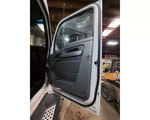 KENWORTH T680 2013-2026 DOOR ASSEMBLY, FRONT