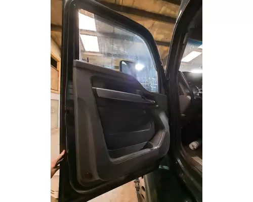 KENWORTH T680 2013-2026 DOOR ASSEMBLY, FRONT