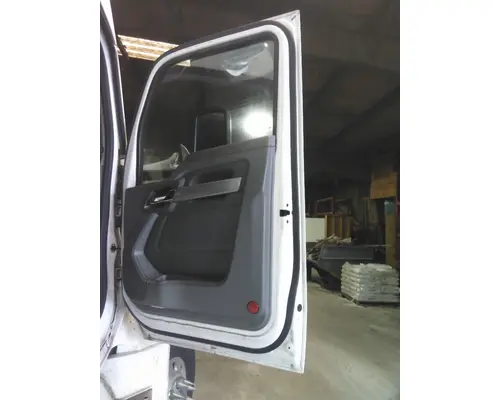 KENWORTH T680 2013-2026 DOOR ASSEMBLY, FRONT
