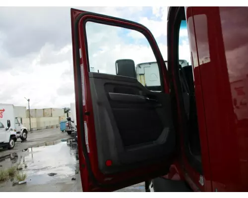 KENWORTH T680 2013-2026 DOOR ASSEMBLY, FRONT