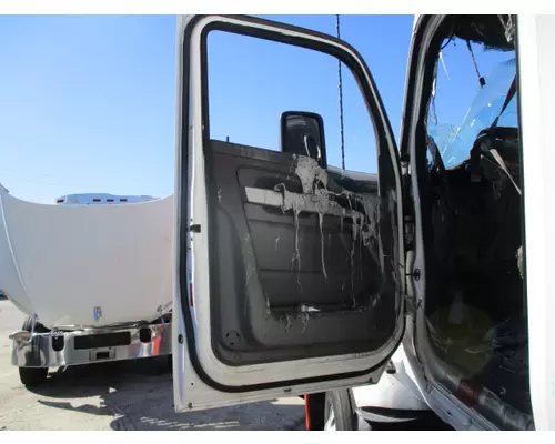 KENWORTH T680 2013-2026 DOOR ASSEMBLY, FRONT