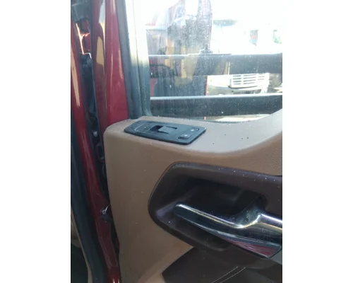 KENWORTH T680 2013-2026 DOOR ASSEMBLY, FRONT