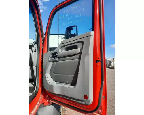 KENWORTH T680 2013-2026 DOOR ASSEMBLY, FRONT