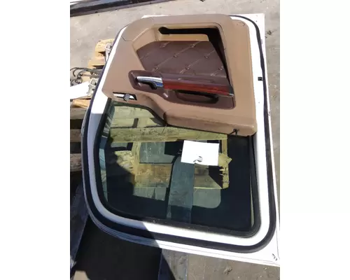 KENWORTH T680 2013-2026 DOOR ASSEMBLY, FRONT