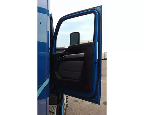 KENWORTH T680 2013-2026 DOOR ASSEMBLY, FRONT