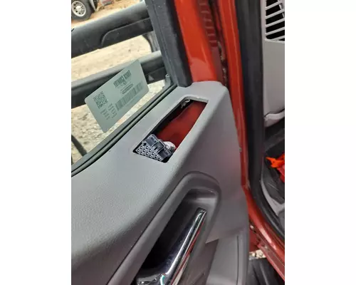KENWORTH T680 2013-2026 DOOR ASSEMBLY, FRONT