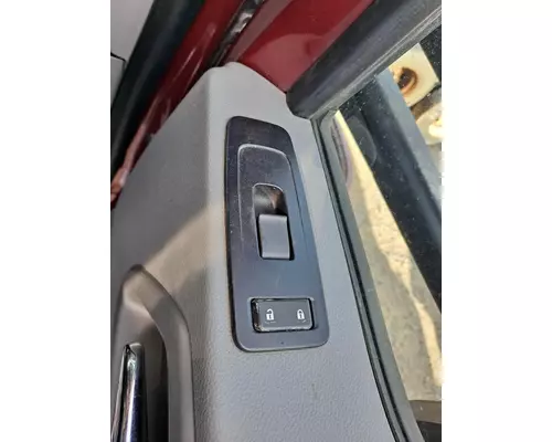 KENWORTH T680 2013-2026 DOOR ASSEMBLY, FRONT