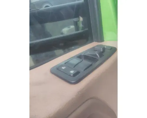 KENWORTH T680 2013-2026 DOOR ASSEMBLY, FRONT