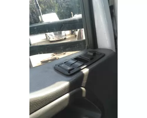 KENWORTH T680 2013-2026 DOOR ASSEMBLY, FRONT