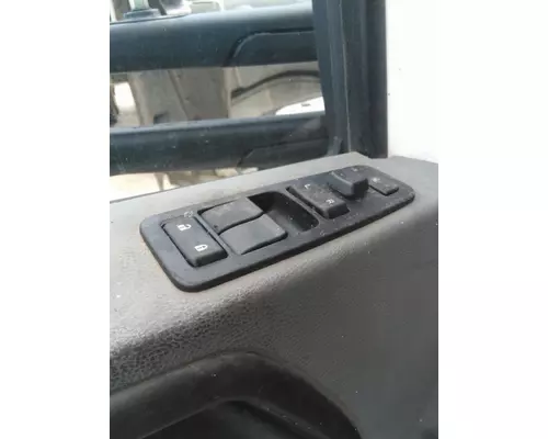 KENWORTH T680 2013-2026 DOOR ASSEMBLY, FRONT