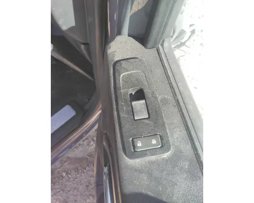 KENWORTH T680 2013-2026 DOOR ASSEMBLY, FRONT