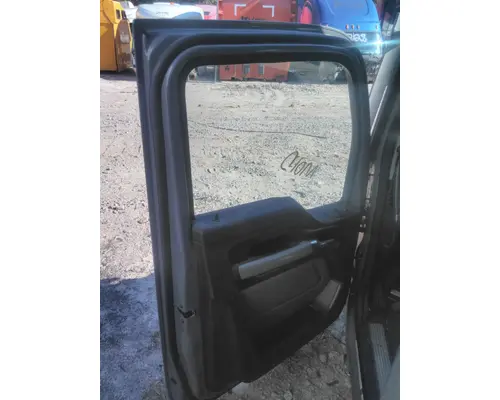 KENWORTH T680 2013-2026 DOOR ASSEMBLY, FRONT