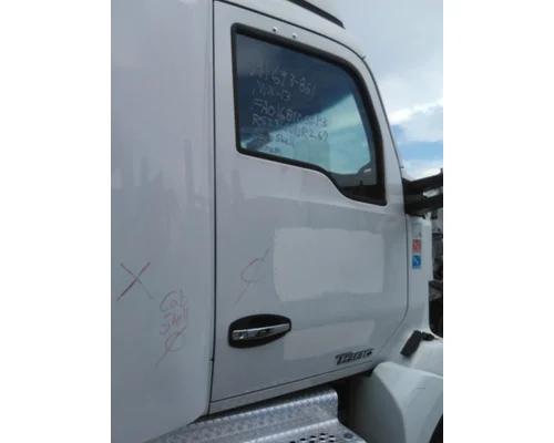 KENWORTH T680 2013-2026 DOOR ASSEMBLY, FRONT