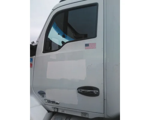 KENWORTH T680 2013-2026 DOOR ASSEMBLY, FRONT