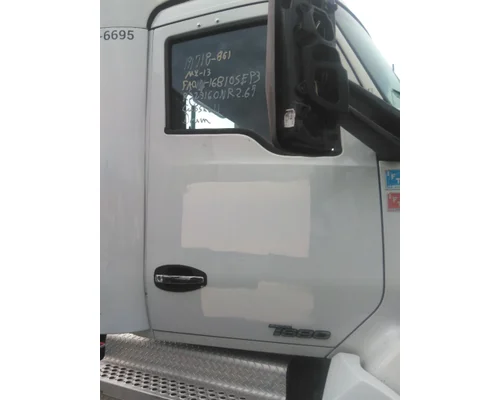 KENWORTH T680 2013-2026 DOOR ASSEMBLY, FRONT