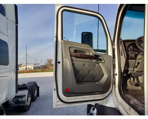 KENWORTH T680 2013-2026 DOOR ASSEMBLY, FRONT