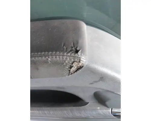 KENWORTH T680 2013-2026 DOOR ASSEMBLY, FRONT